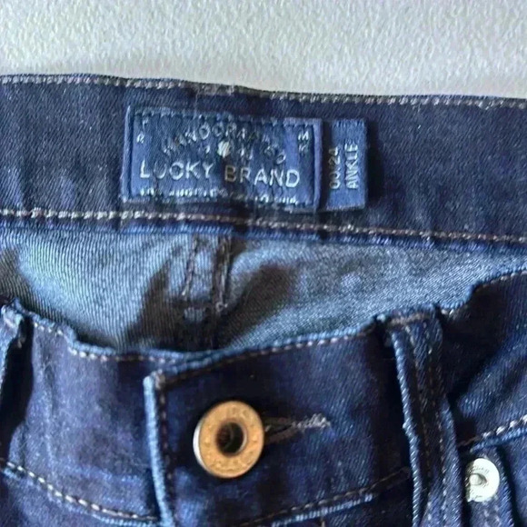 Lucky brand - Picture 3 of 3